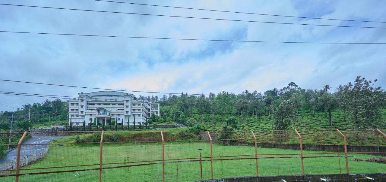Thekkady Gavi Suites Vandiperiyār Екстериор снимка