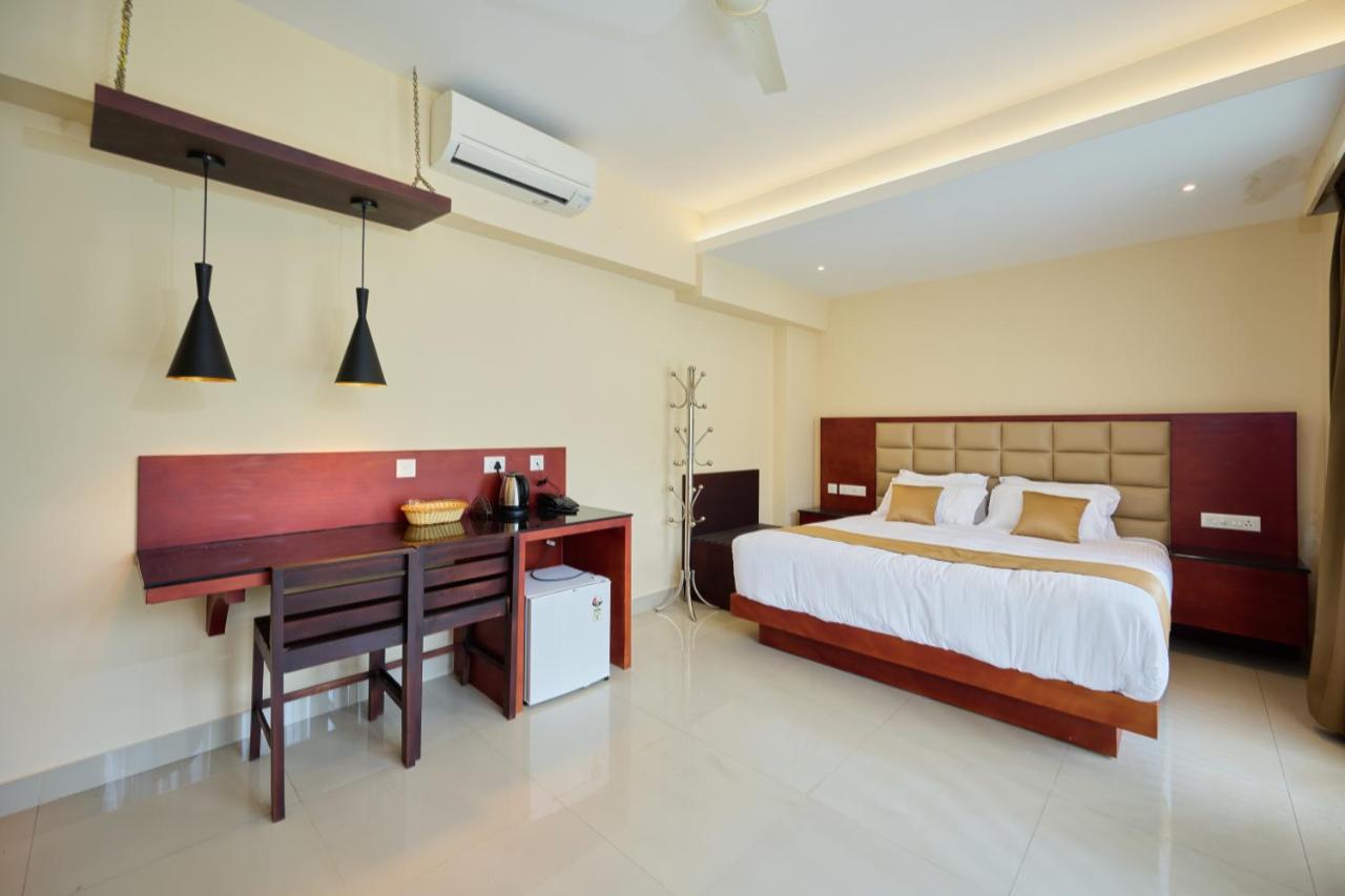 Thekkady Gavi Suites Vandiperiyār Екстериор снимка