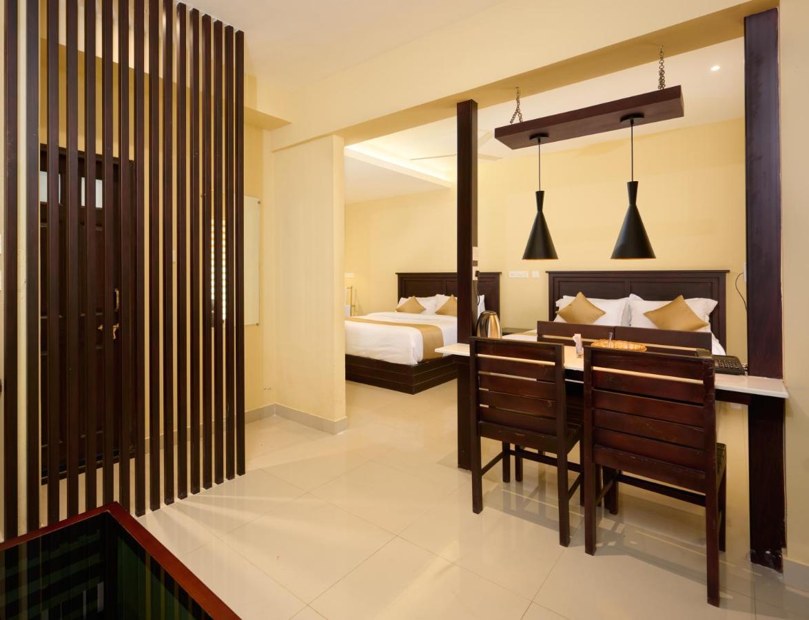 Thekkady Gavi Suites Vandiperiyār Екстериор снимка